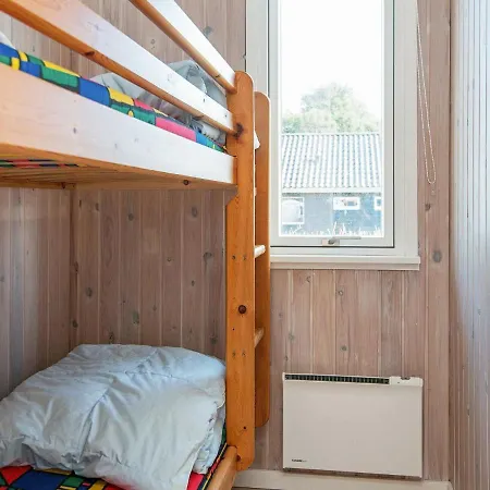 Five-bedroom In Borkop 2 *
